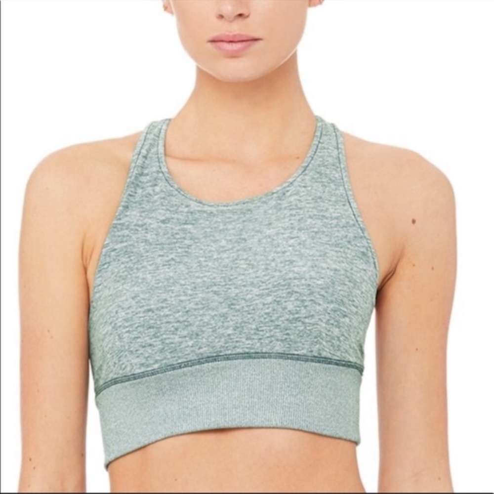ALO YOGA SERENITY ALOSOFT SPORT BRA IN SEAGRASS SMALL